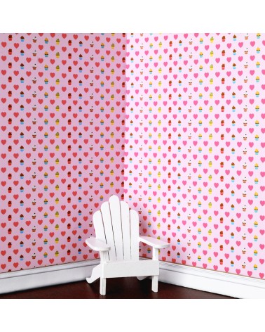 7. Cupcakes & Hearts on Pink Wallpaper
