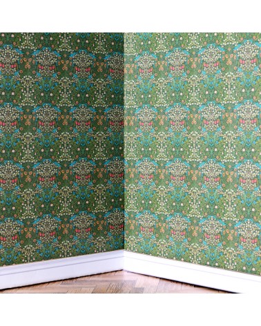 131. Morris Floral Green Wallpaper